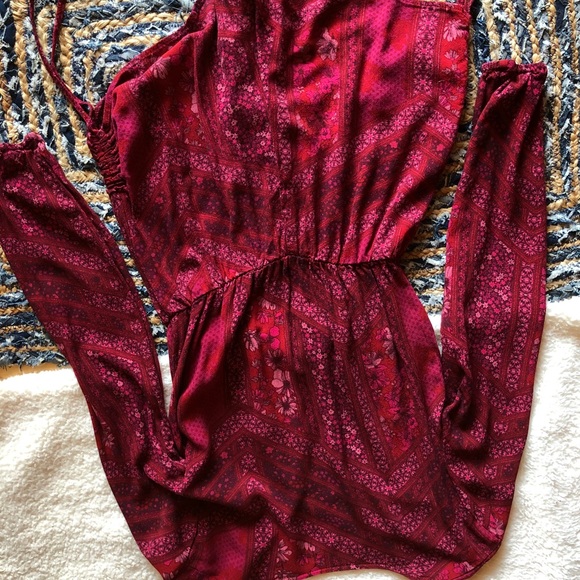 Kendall and Kylie red patterned romper - Picture 4 of 4